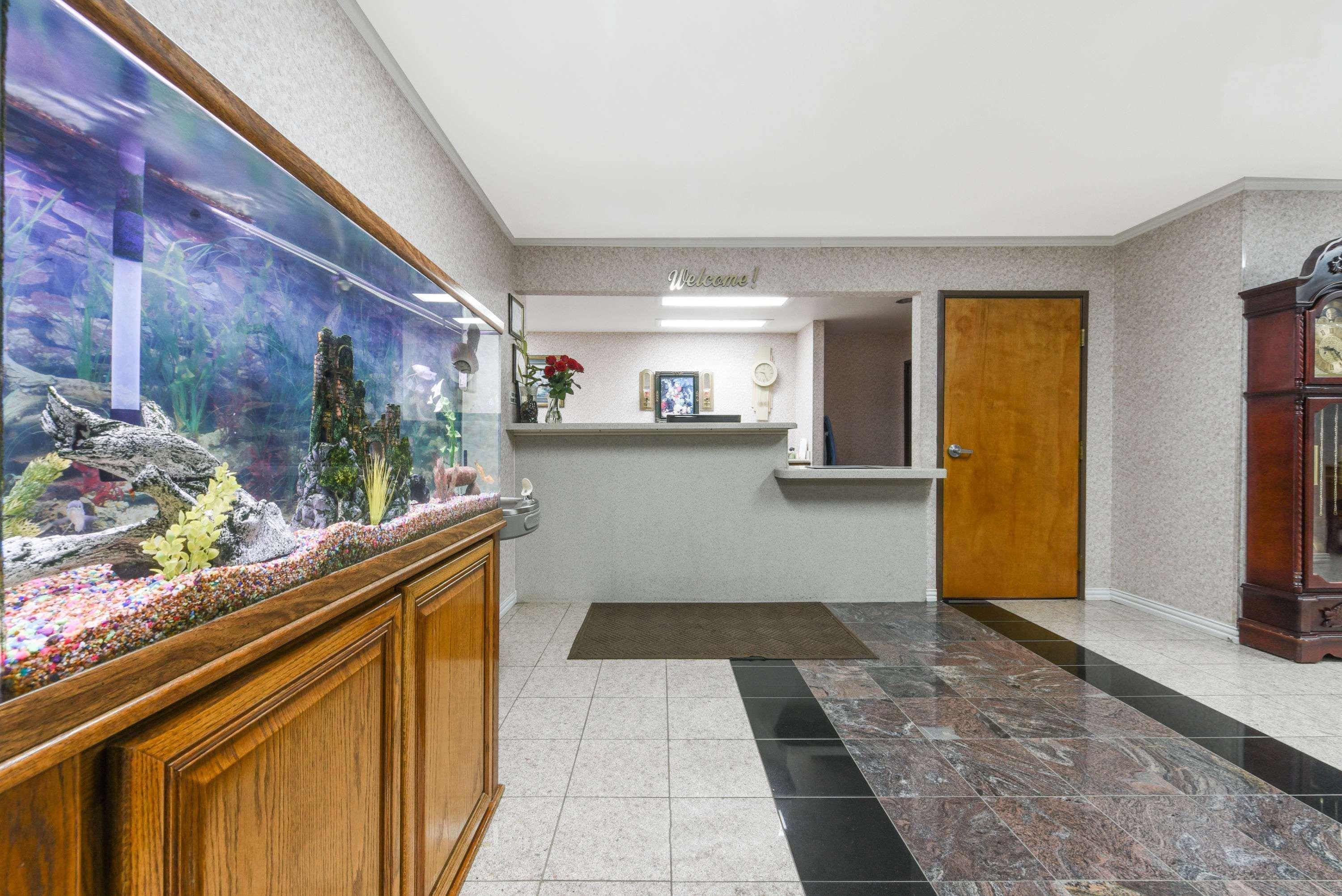 Super 8 By Wyndham Burleson Fort Worth Area Exterior foto