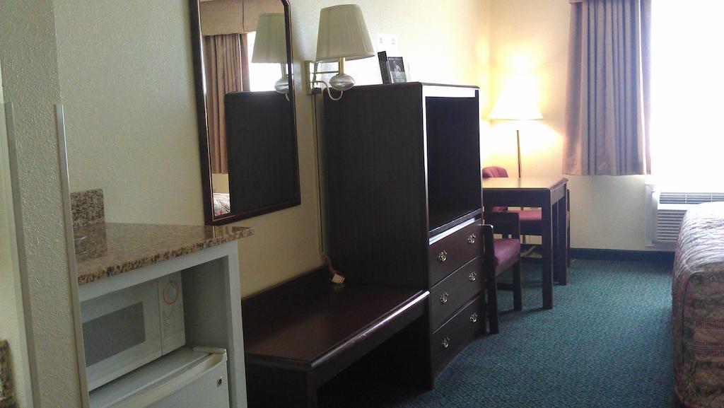 Super 8 By Wyndham Burleson Fort Worth Area Habitación foto
